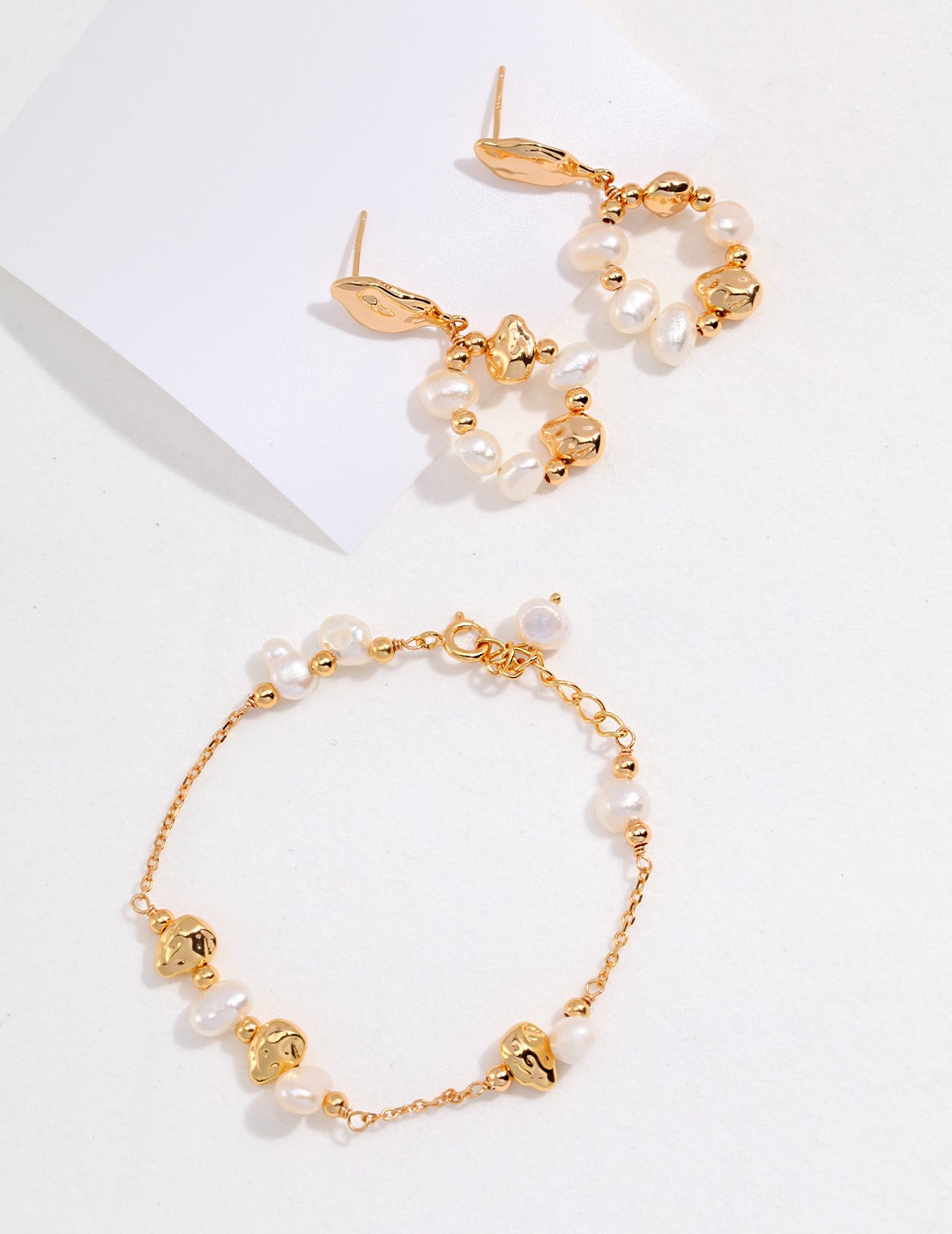 Small Potato Pendant Pearl Bracelet